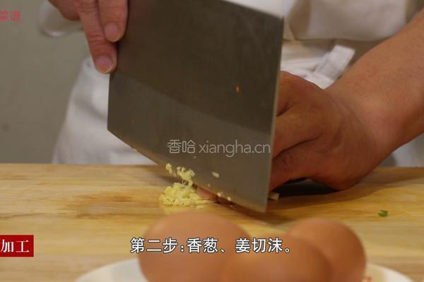 炸素丸子的做法图解2