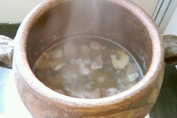 当归红枣羊肉汤的做法图解6