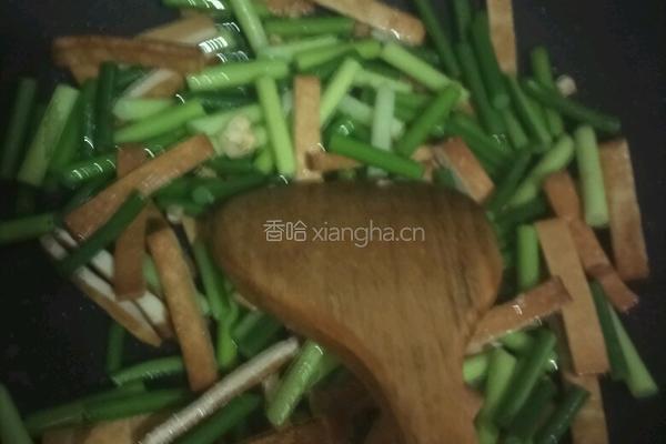 蒜苔炒香干的做法图解6