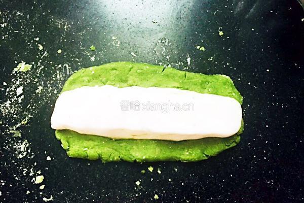 豆沙馅白菜馒头的做法图解2