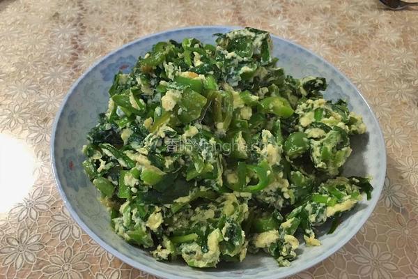 韭菜青椒炒鸡蛋的做法图解6