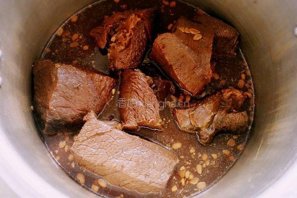 牛肉夹馍的做法图解1
