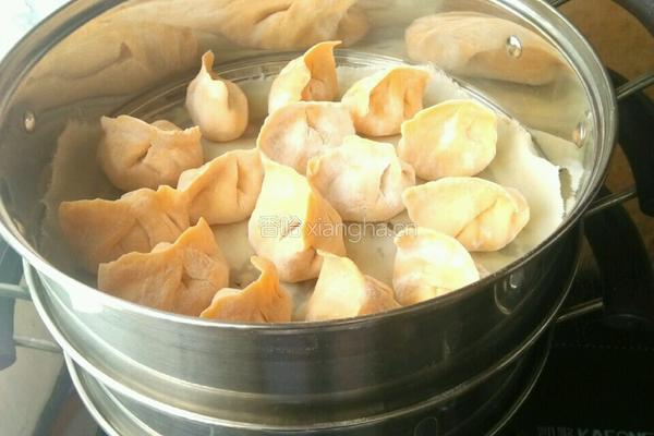 羊肉胡萝卜蒸饺的做法图解7