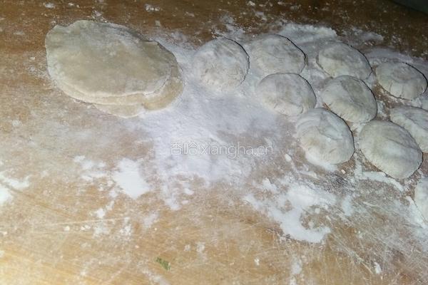 鲜肉茴香水饺的做法图解7
