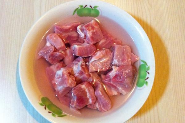 番茄酱排骨的做法图解2