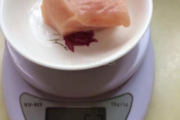 鸡肉炖杏鲍菇的做法图解1
