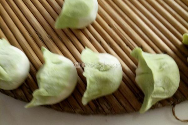 芹菜饺子的做法图解3