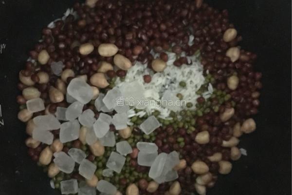 红豆红枣养颜粥的做法图解3