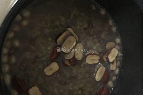 红豆红枣养颜粥的做法图解7