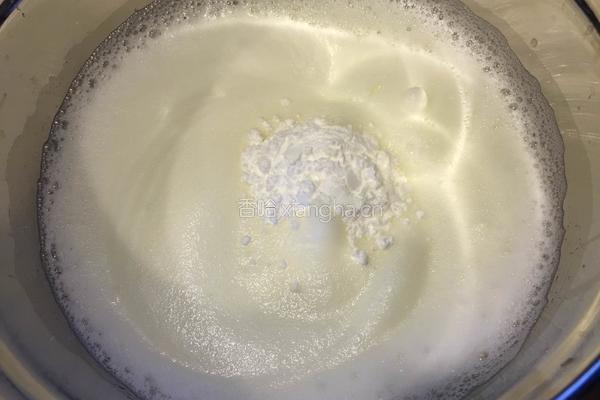 萨瓦林戚风蛋糕的做法图解10
