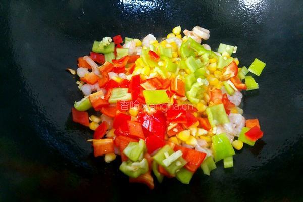 玉米粒炒虾仁的做法图解7