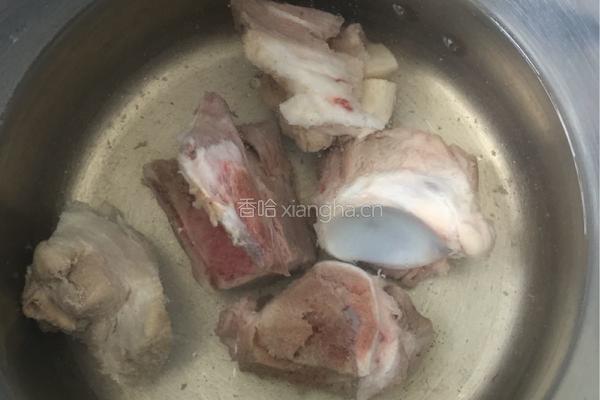 大骨冬瓜汤的做法图解2