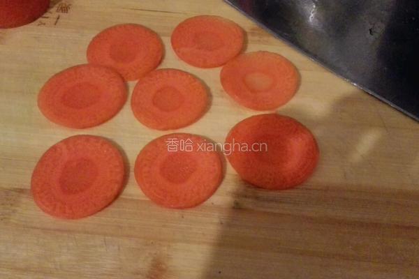 胡萝卜猪肉馅水饺的做法图解7