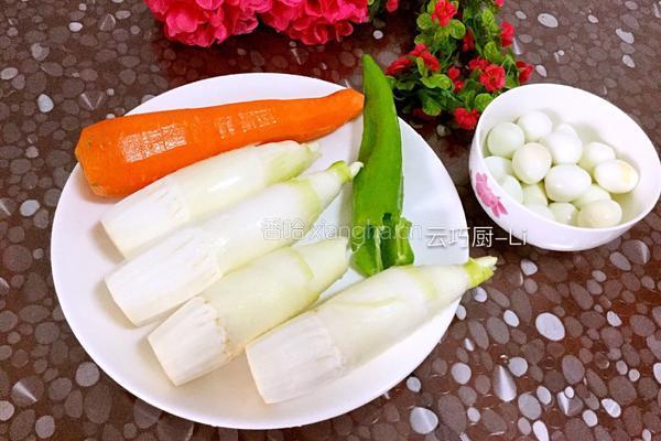 茭白蚝油炒鹌鹑蛋的做法图解3
