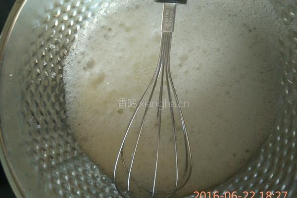 电饭煲版蛋糕的做法图解3