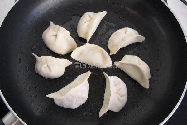煎饺的做法图解5