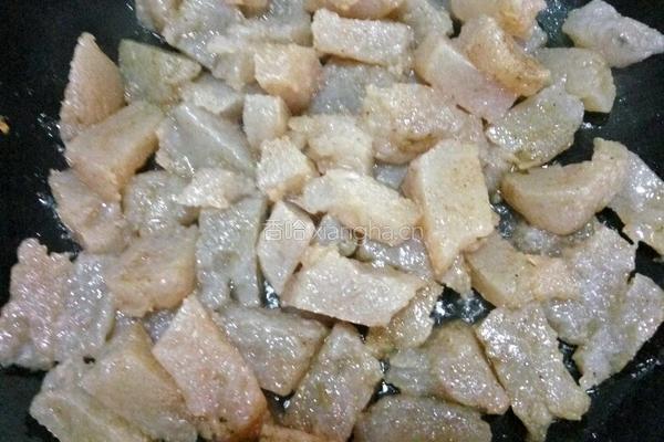 香煎魔芋丁的做法图解3