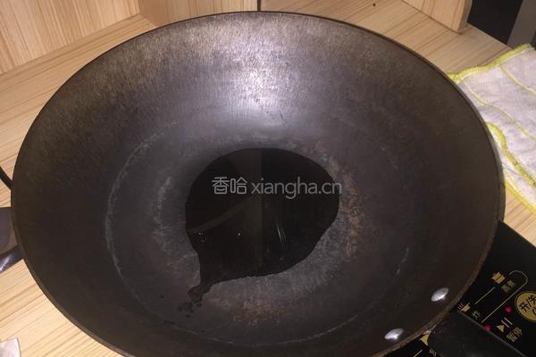 炒花生米的做法图解2