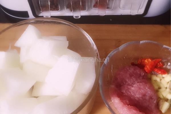 麻辣肉末冬瓜的做法图解1