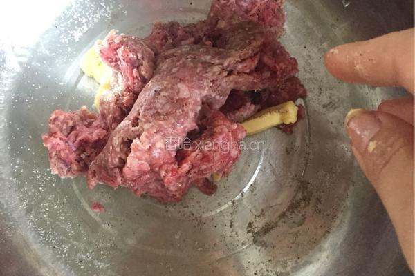 牛肉汉堡的做法图解3