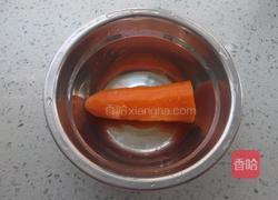 沙拉米饭胡萝卜鸡蛋饼的做法图解2
