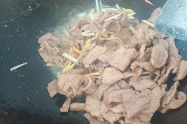 毛豆炒肉片的做法图解5
