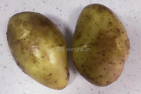凉拌土豆片的做法图解1
