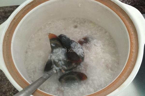 皮蛋瘦肉粥的做法图解6