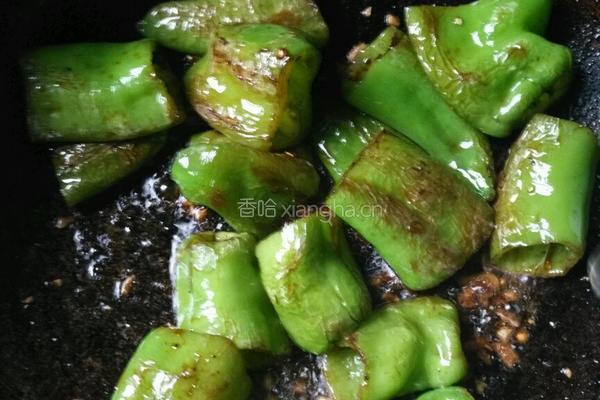 虎皮辣椒的做法图解2