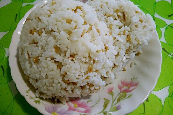 咖哩虾仁炒饭的做法图解3
