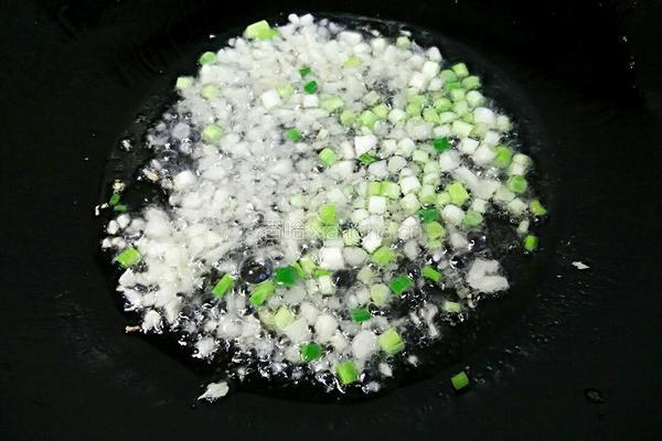 咖哩虾仁炒饭的做法图解5