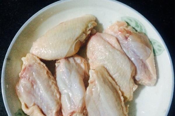 红烧鸡翅的做法图解1