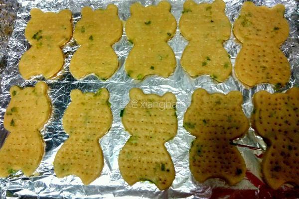 小熊葱香苏打饼干的做法图解8