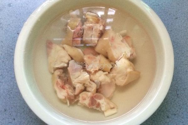 黄豆炖猪蹄的做法图解3