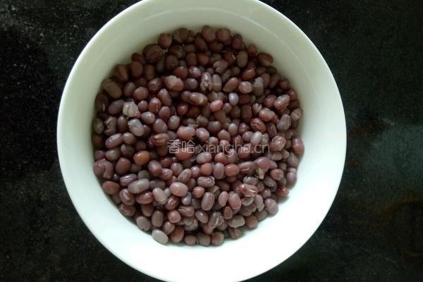桂花红豆马蹄糕的做法图解2
