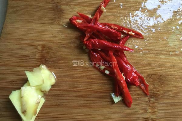 蒜苔炒腊肉的做法图解4