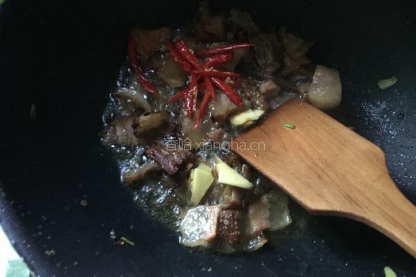 蒜苔炒腊肉的做法图解7