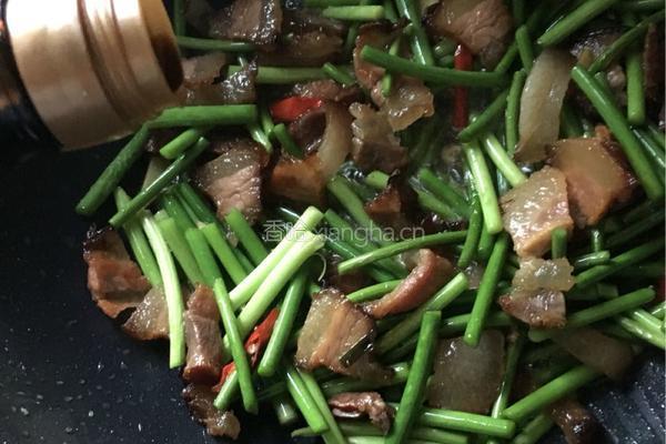 蒜苔炒腊肉的做法图解9