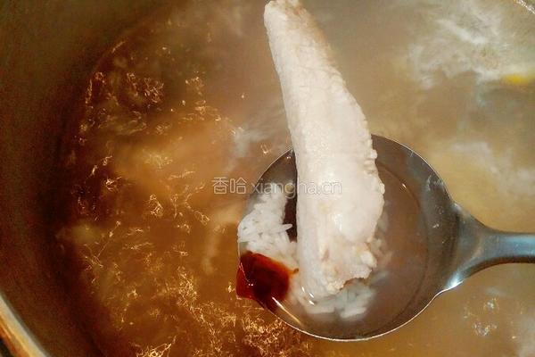 传统广式皮蛋瘦肉粥的做法图解9