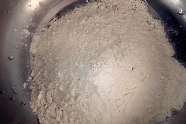 猪肉葱花馅饼的做法图解1