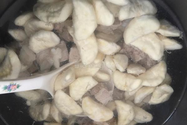 菱角排骨粥的做法图解6