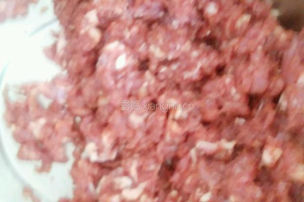 猪肉韭菜小馄炖的做法图解3