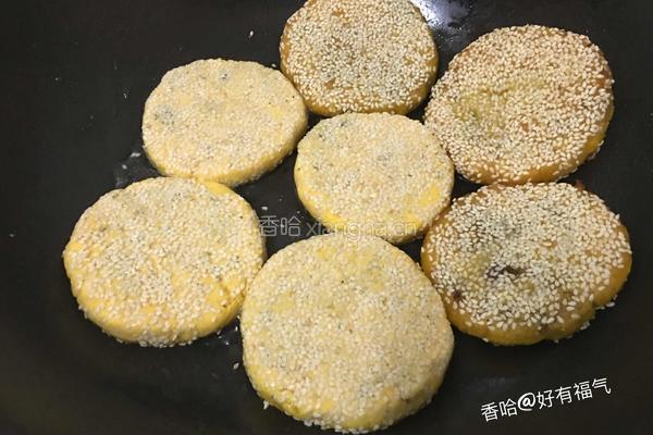 芝香豆沙馅南瓜饼的做法图解8