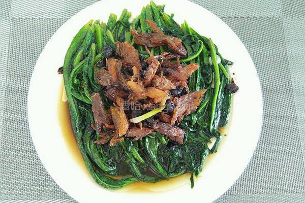 豆豉鲮鱼油麦菜的做法图解6