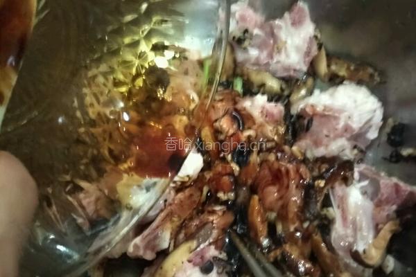 香菇鼓汁蒸排骨的做法图解5