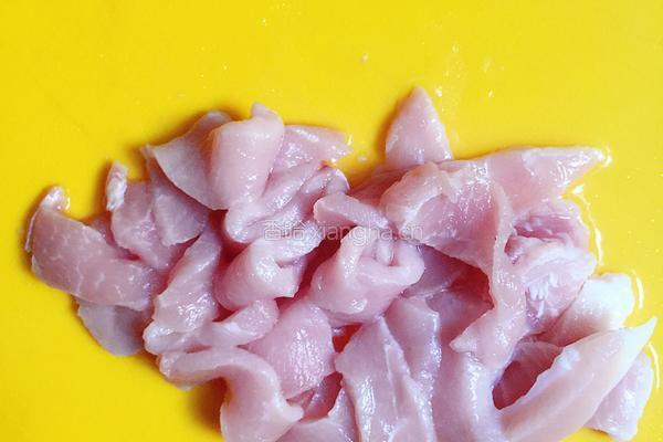 洋葱炒肉的做法图解1