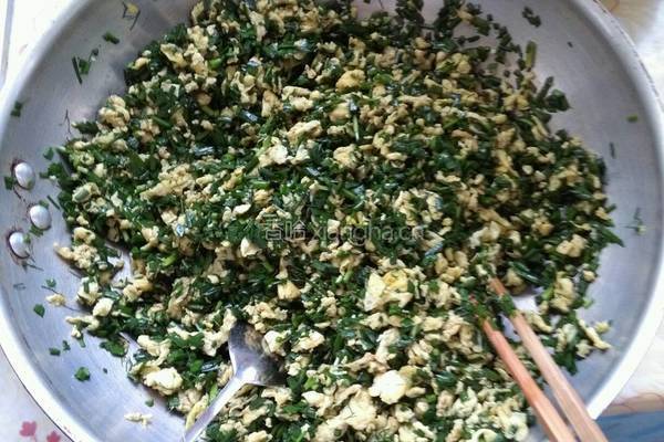 韭菜鸡蛋馅饼的做法图解5