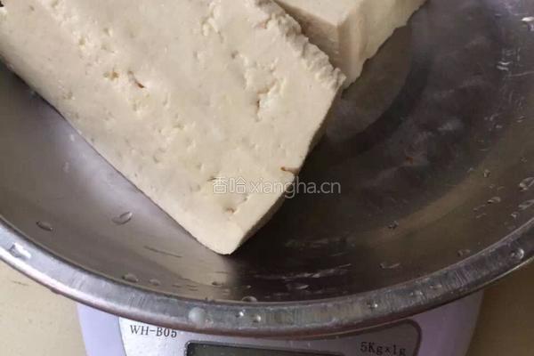白菜豆腐卷的做法图解2