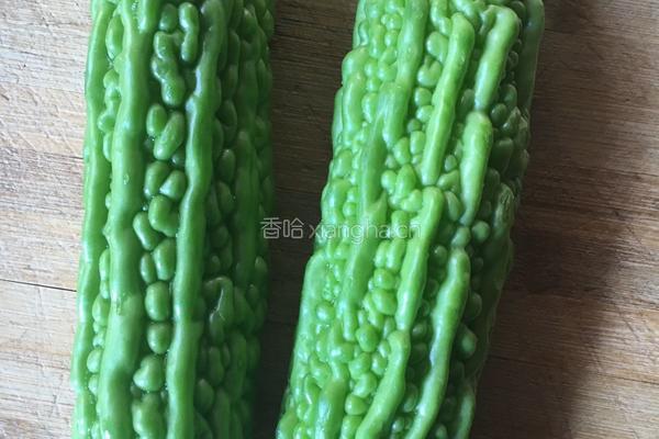 苦瓜酿肉的做法图解1