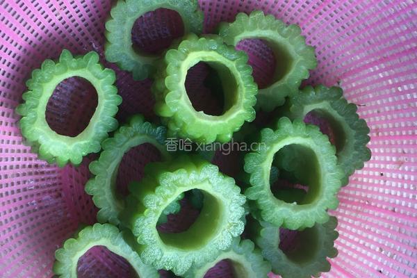 苦瓜酿肉的做法图解4